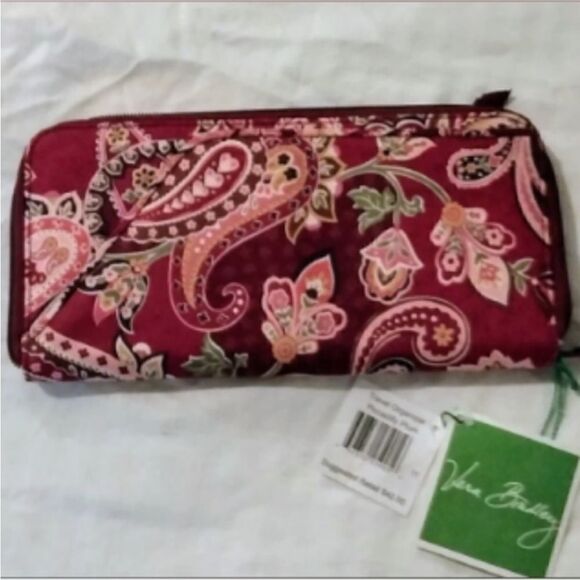 Vera Bradley Travel Organizer/Wallet in Piccadilly Plum Pattern (Fall 2005) - Picture 1 of 5